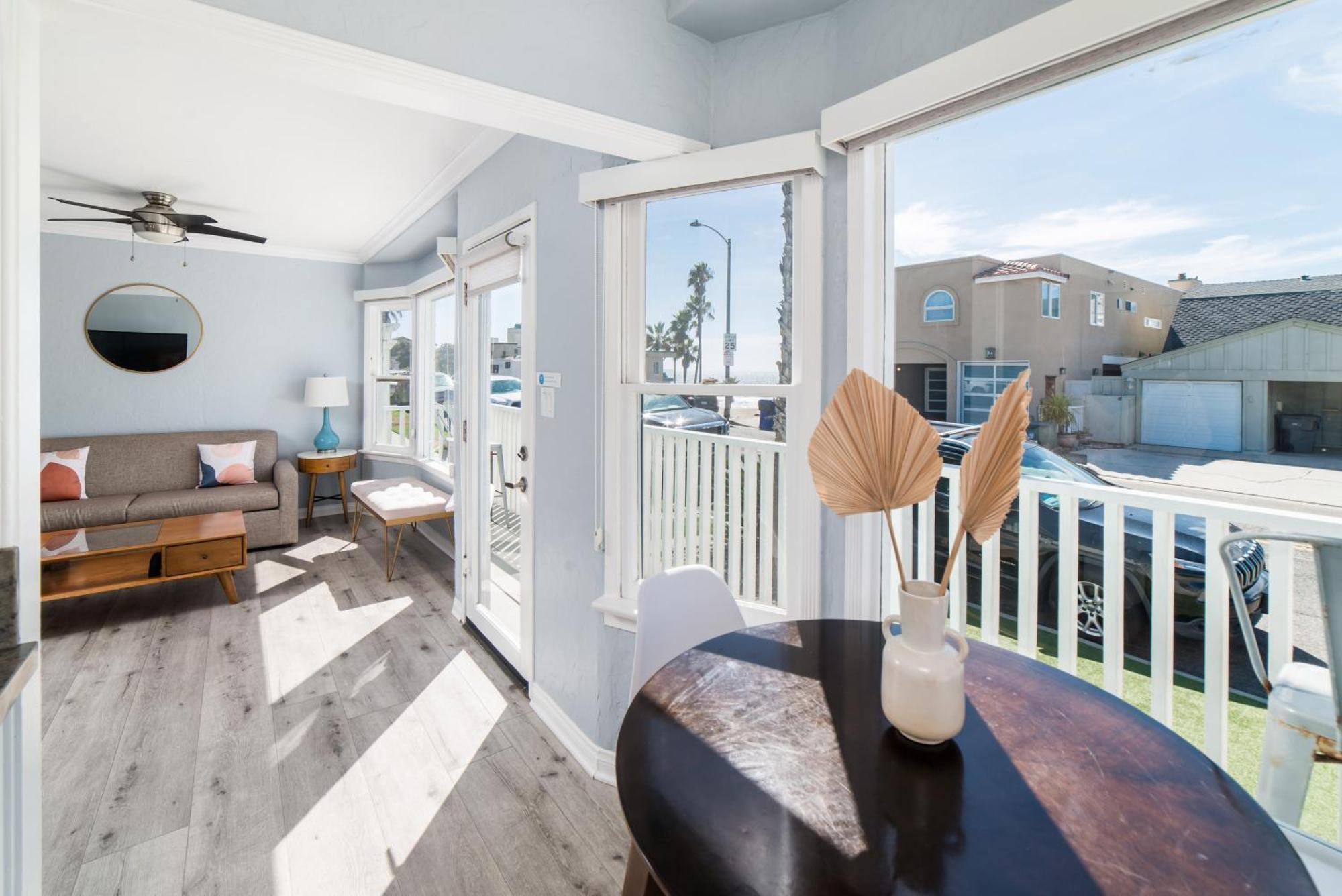 Pacific Bungalow In Oceanside With Backyard & Tiny House المظهر الخارجي الصورة