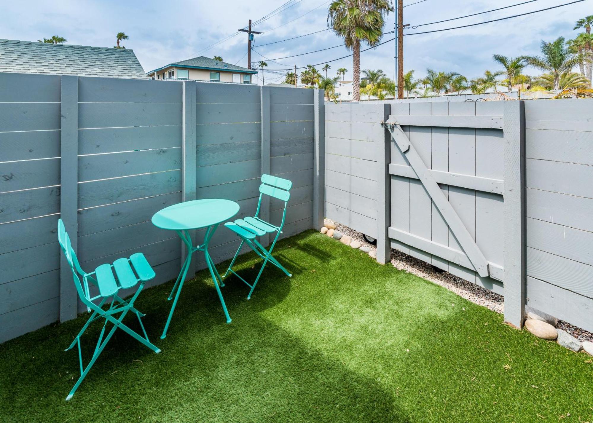 Pacific Bungalow In Oceanside With Backyard & Tiny House المظهر الخارجي الصورة